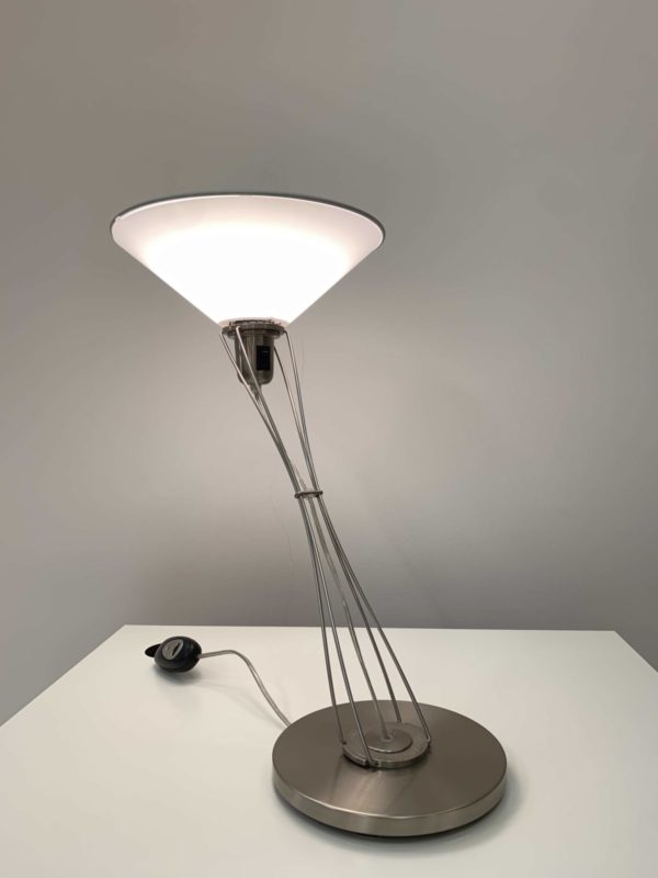 LUMINA „Liz“ Tischleuchte – Licht + Möbelplan